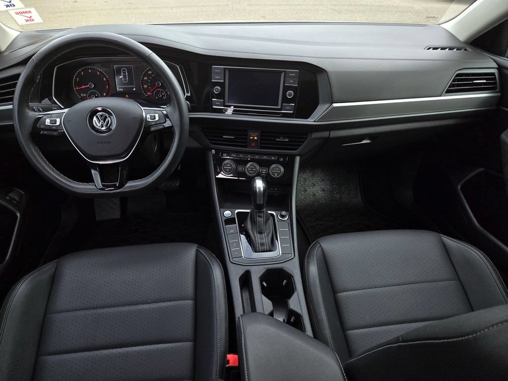 Used 2021 Volkswagen Jetta SE FWD image 16