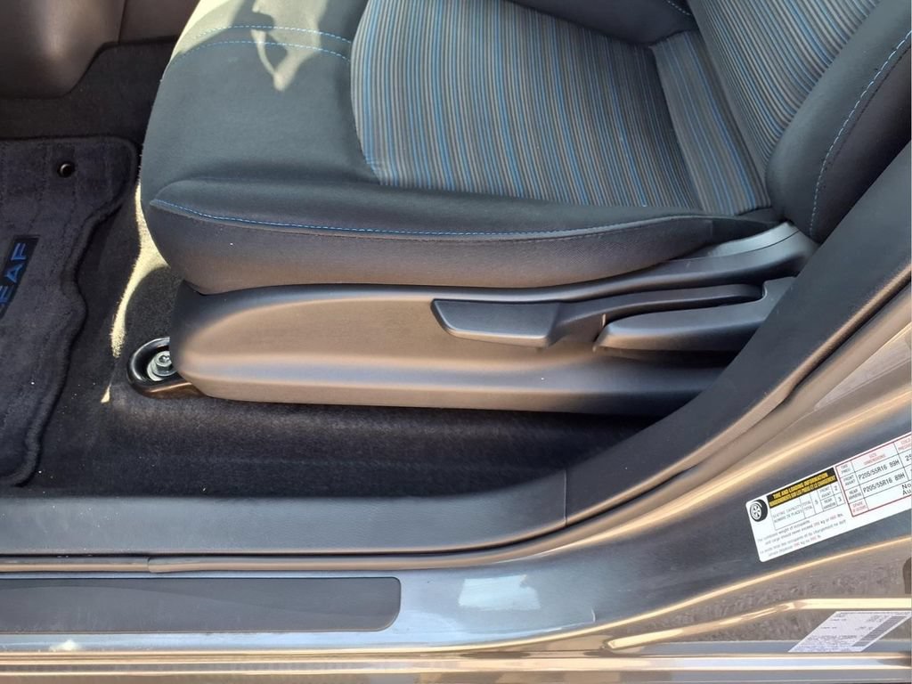 Used 2025 Nissan Leaf S FWD image 23
