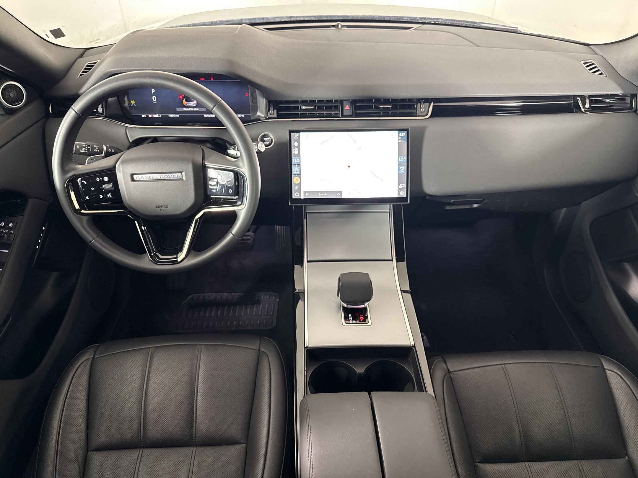 Used 2024 Land Rover Range Rover Evoque S AWD/4WD image 16