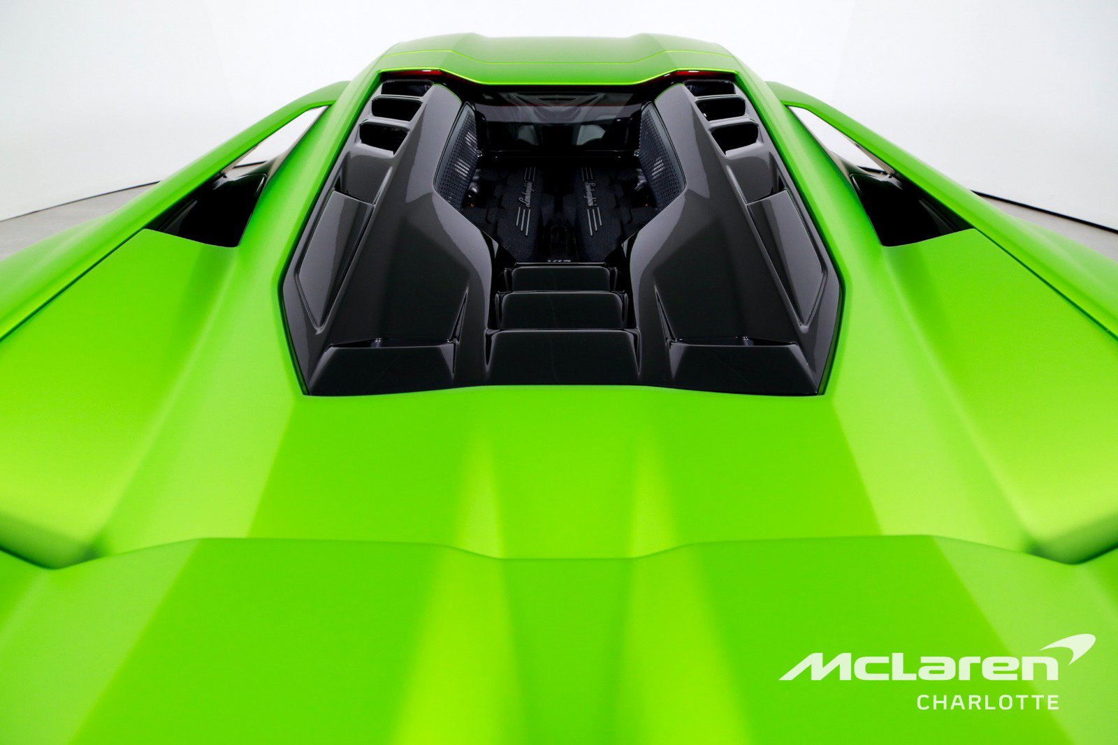 Used 2024 Lamborghini Revuelto AWD/4WD image 25