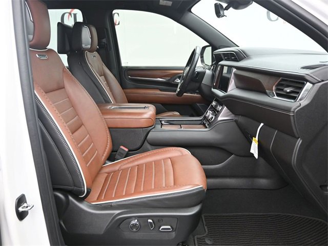 Used 2024 GMC Yukon Denali Ultimate image 10