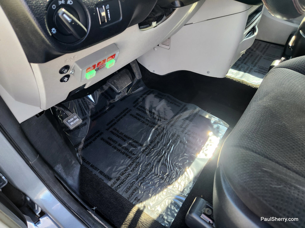 Used 2013 Dodge Grand Caravan SXT w/ Rear Park Assist Pkg FWD image 36