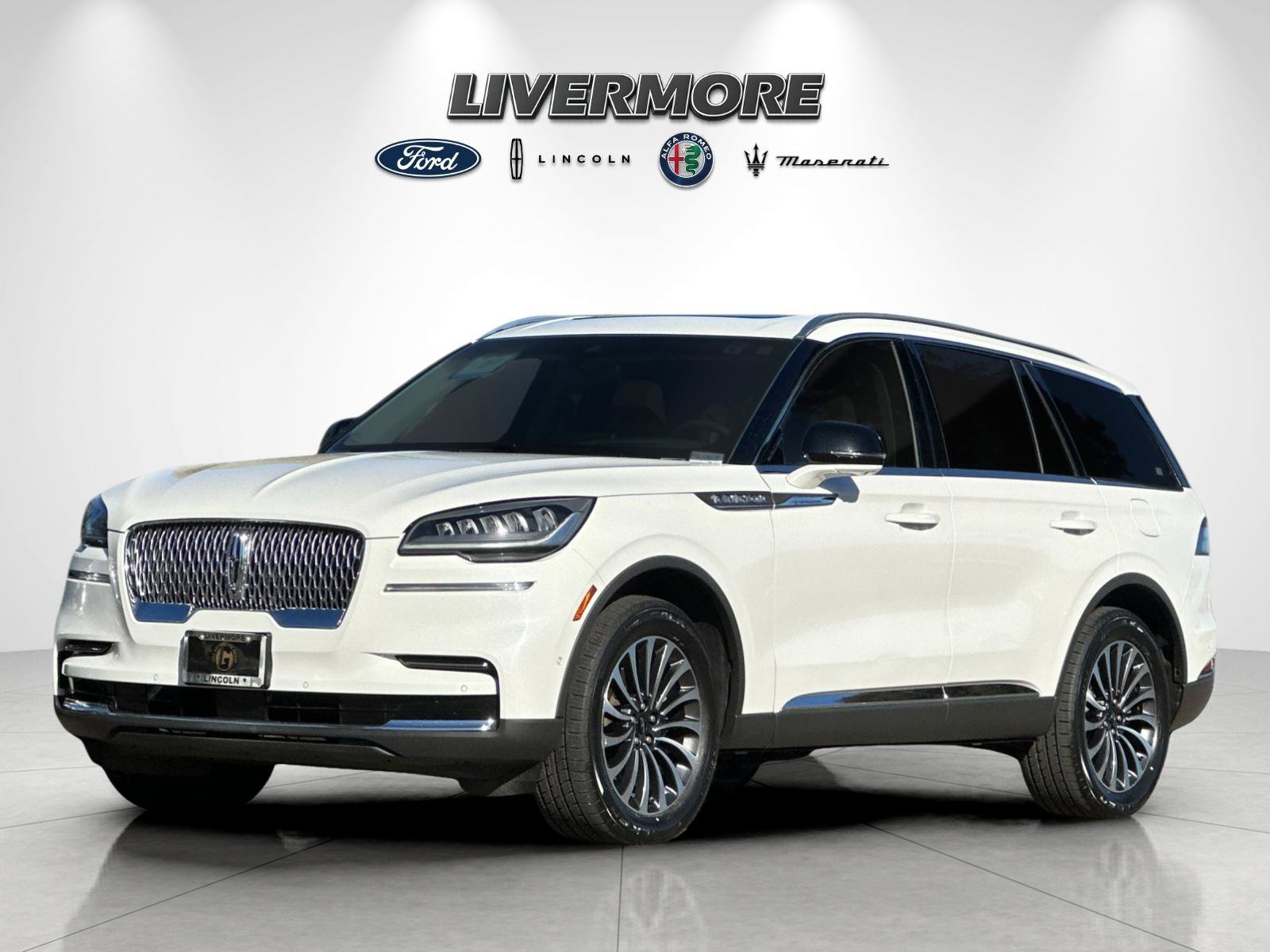 Used 2023 Lincoln Aviator Reserve w/ Equipment Group 201A AWD/4WD image 7