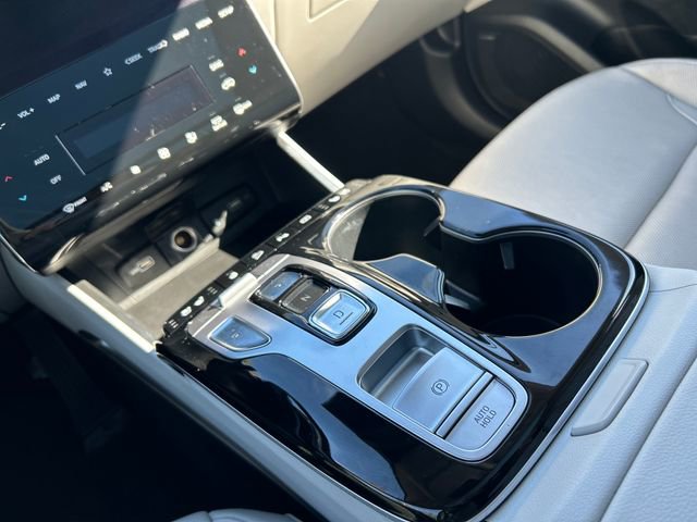 Certified 2022 Hyundai Tucson Limited w/ Cargo Package image 17