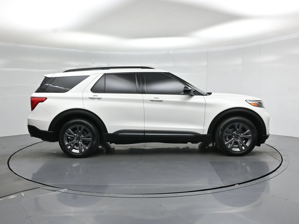 Used 2023 Ford Explorer XLT w/ Equipment Group 202A RWD image 25