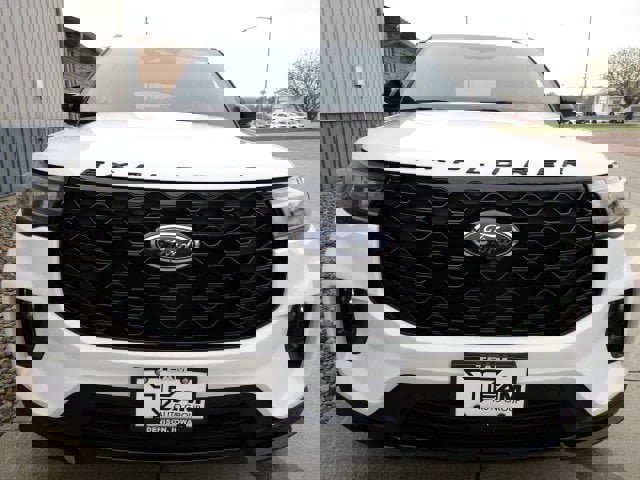 Used 2025 Ford Explorer ST-Line image 2