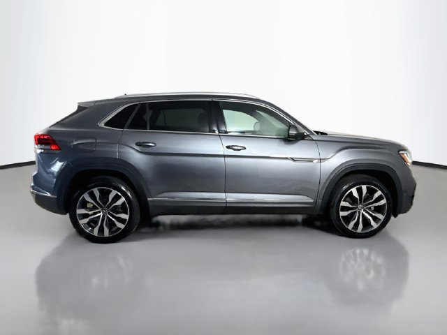 Used 2022 Volkswagen Atlas Cross Sport SEL Premium R-Line AWD/4WD image 11