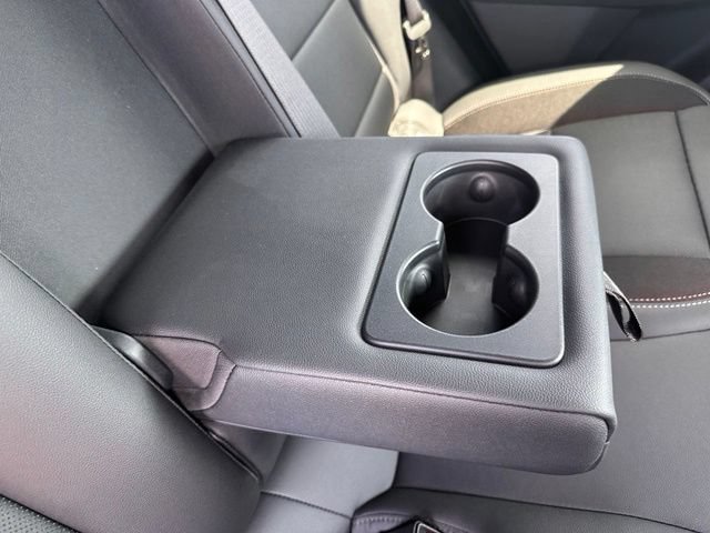 Used 2024 Chevrolet Equinox EV RS FWD image 31