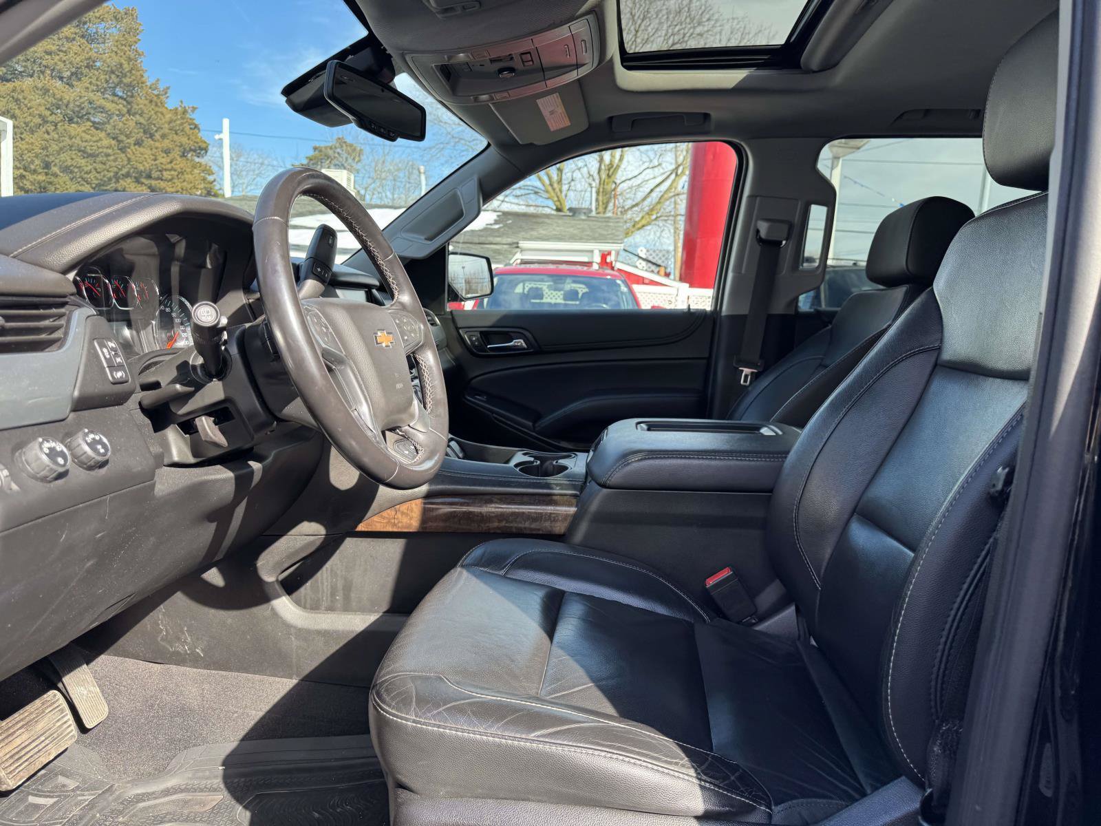 Used 2020 Chevrolet Suburban LT AWD/4WD image 13