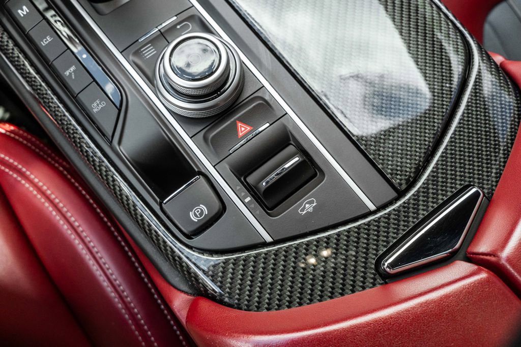 Used 2017 Maserati Levante S AWD/4WD image 9