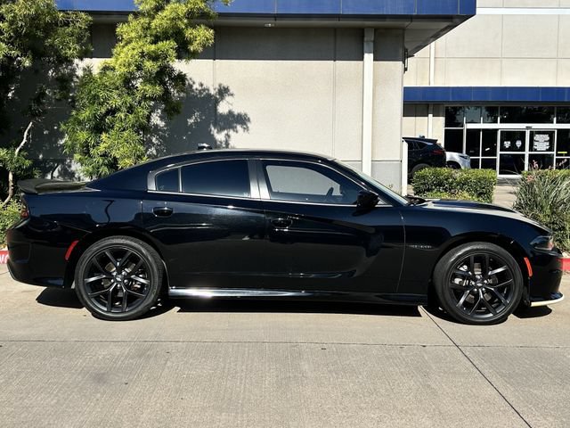 Used 2022 Dodge Charger R/T w/ Blacktop Package RWD image 3
