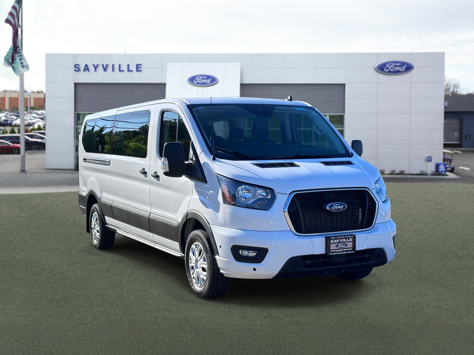 Used 2025 Ford Transit 350 XLT RWD image 6