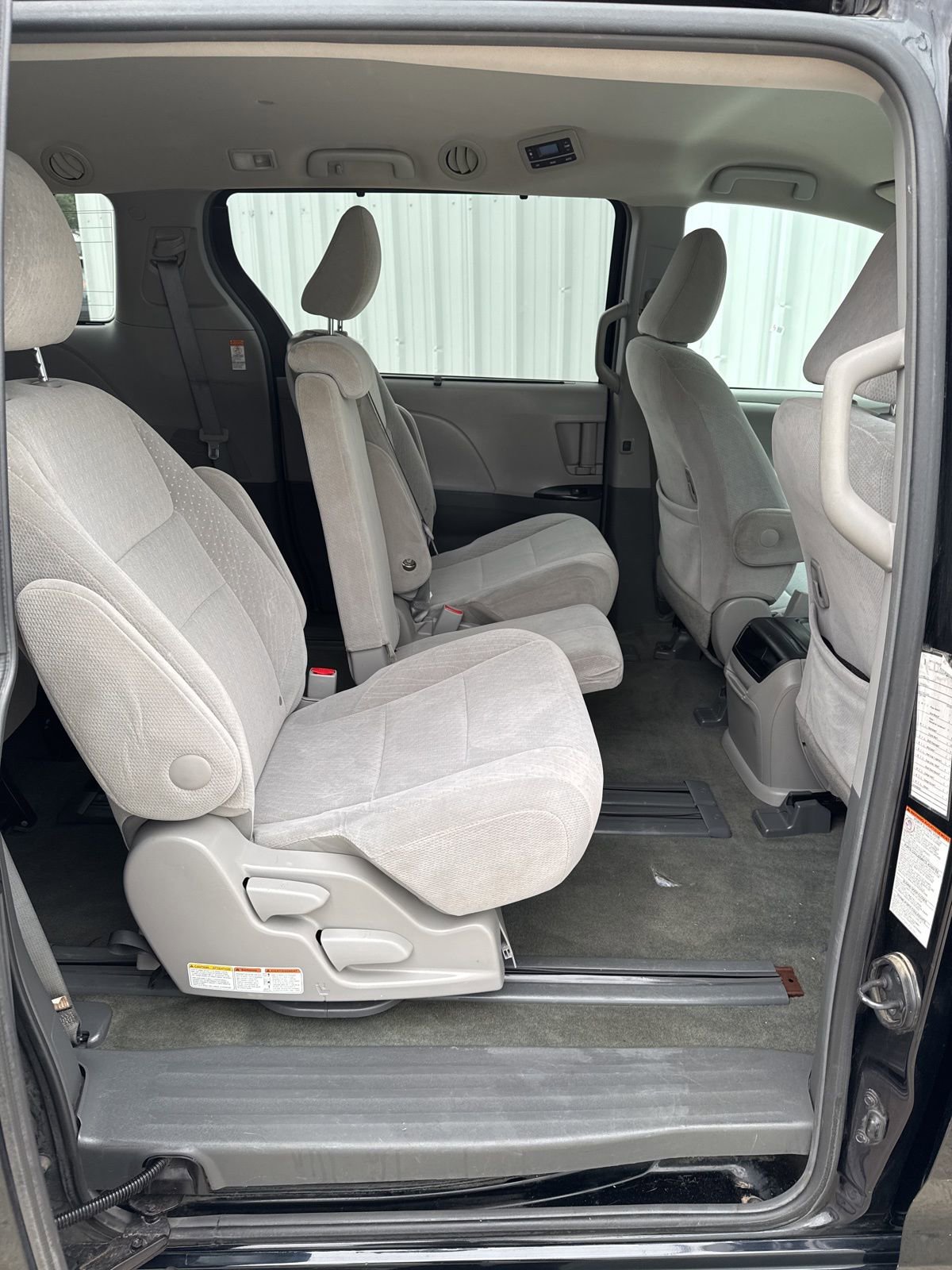 Used 2016 Toyota Sienna LE FWD image 13