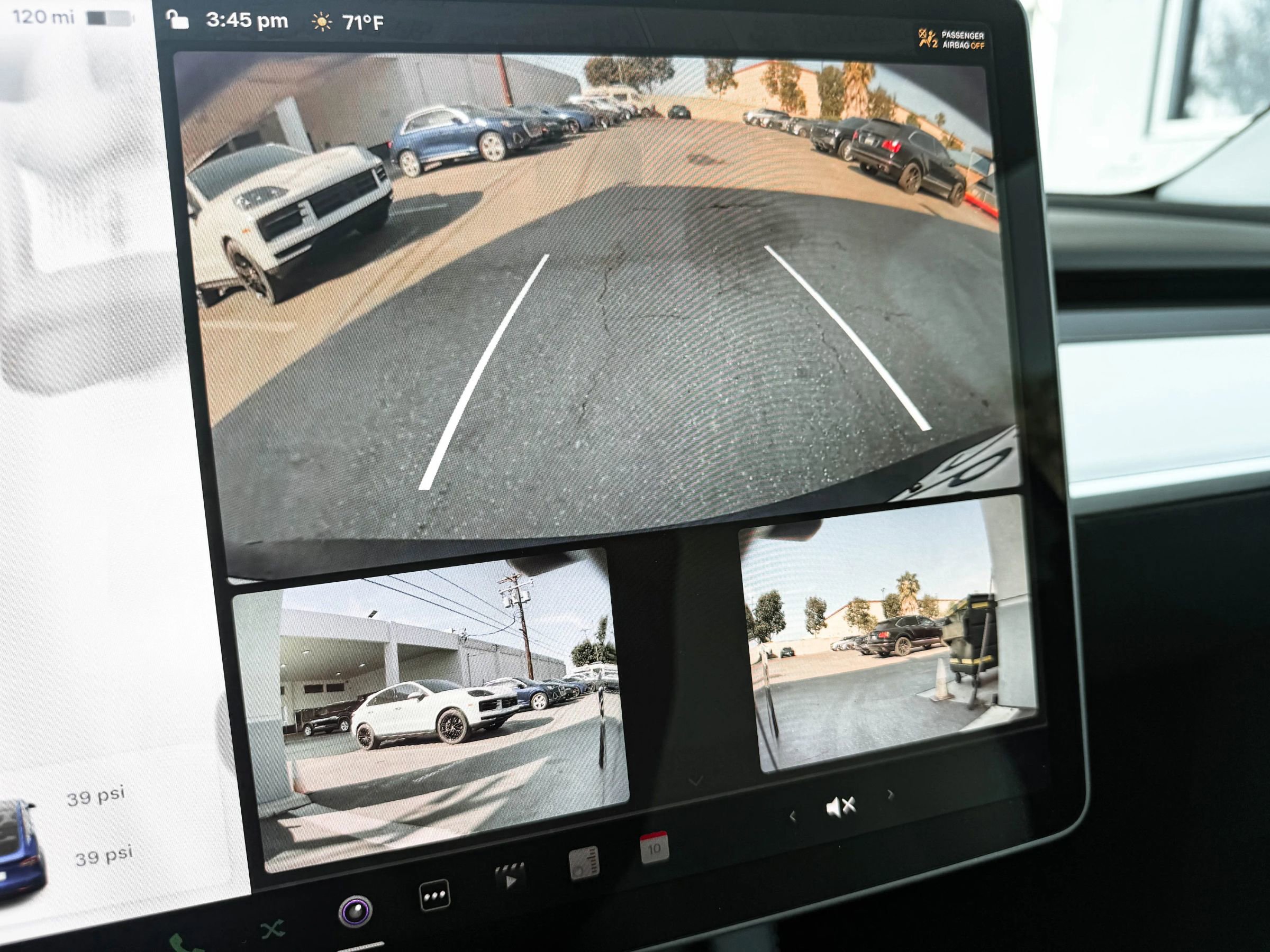 Used 2023 Tesla Model Y Performance image 18