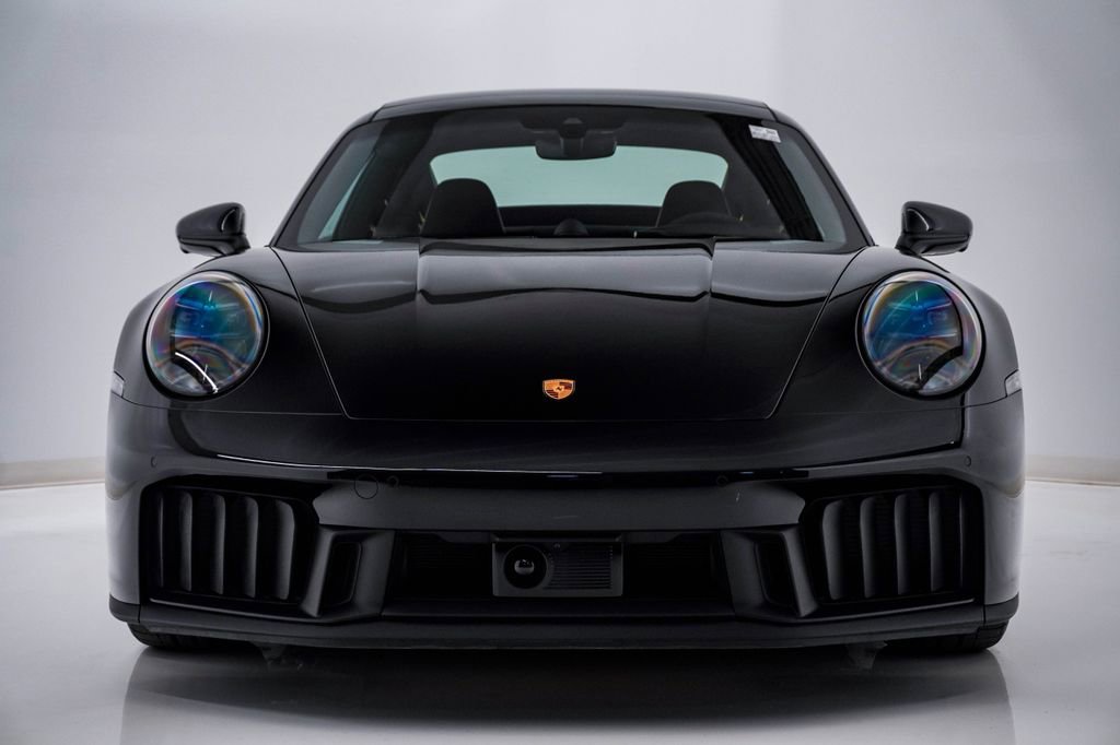 Certified 2025 Porsche 911 Carrera GTS image 6