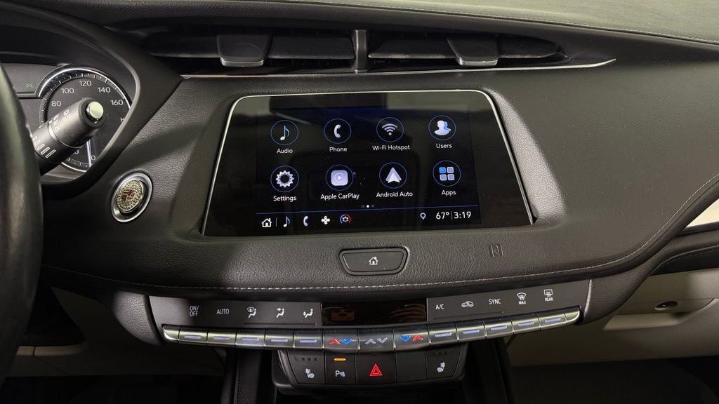 Used 2019 Cadillac XT4 Luxury w/ Cold Weather Package FWD image 20