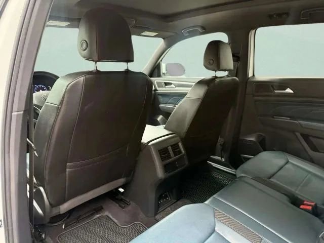 Used 2021 Volkswagen Atlas Cross Sport SEL image 32