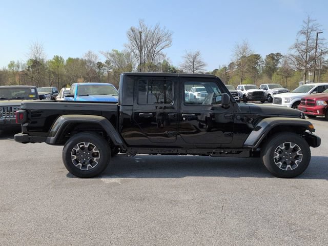 New 2026 Jeep Gladiator Sport AWD/4WD image 3