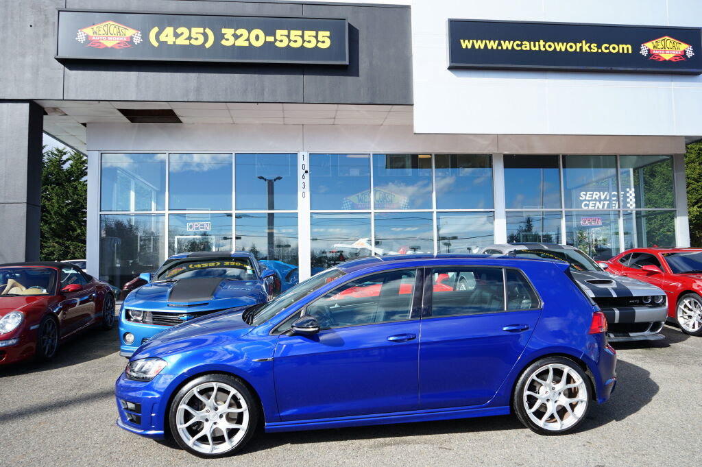 Used 2015 Volkswagen Golf R 4-Door image 2