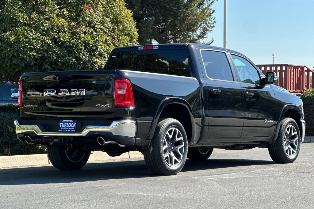 New 2026 RAM 1500 Laramie AWD/4WD image 3