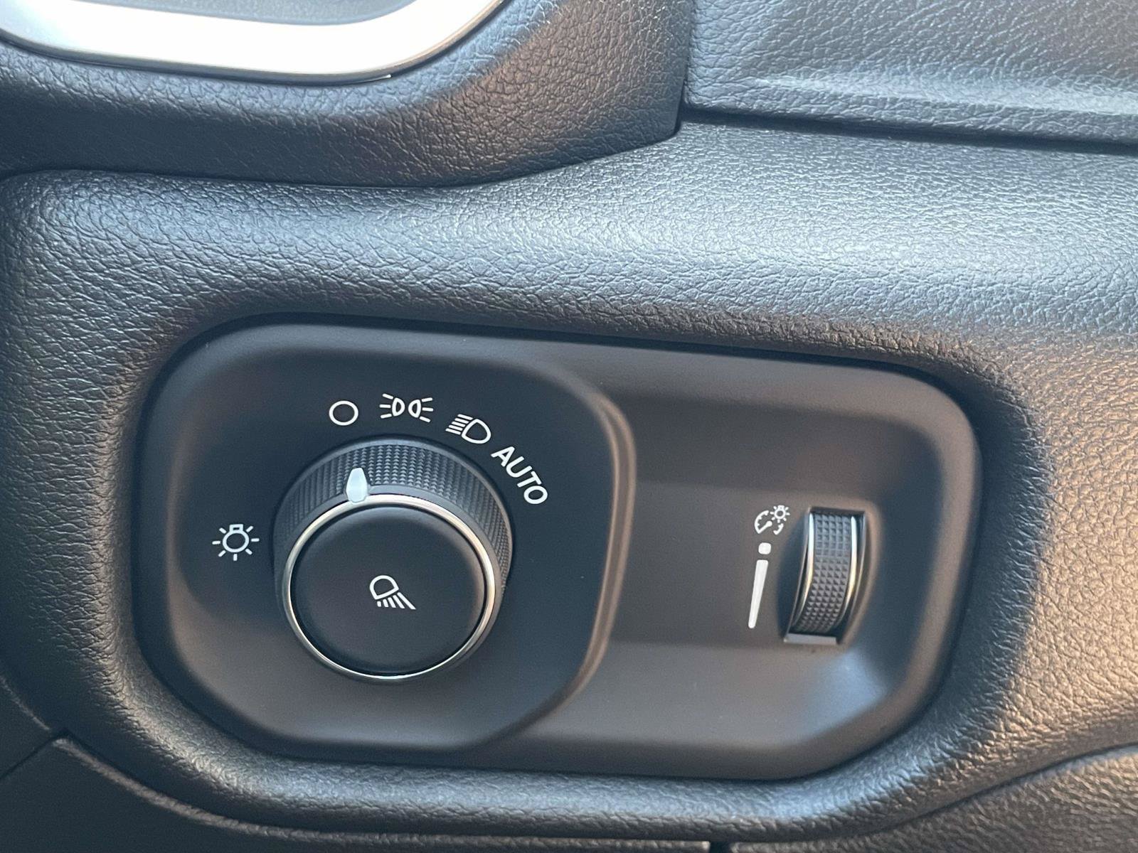 Used 2023 RAM 1500 HFE RWD image 24