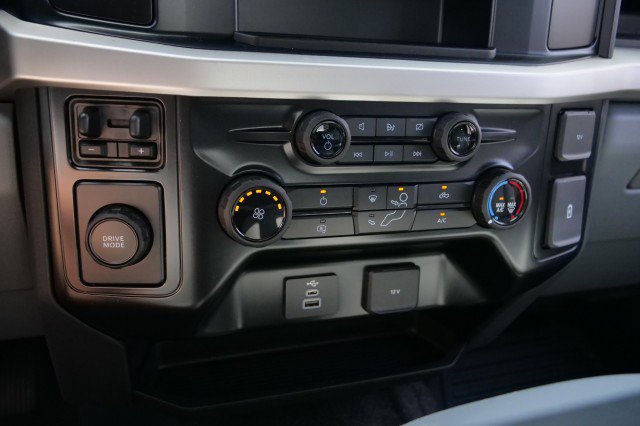 Used 2024 Ford F350 XL RWD image 17