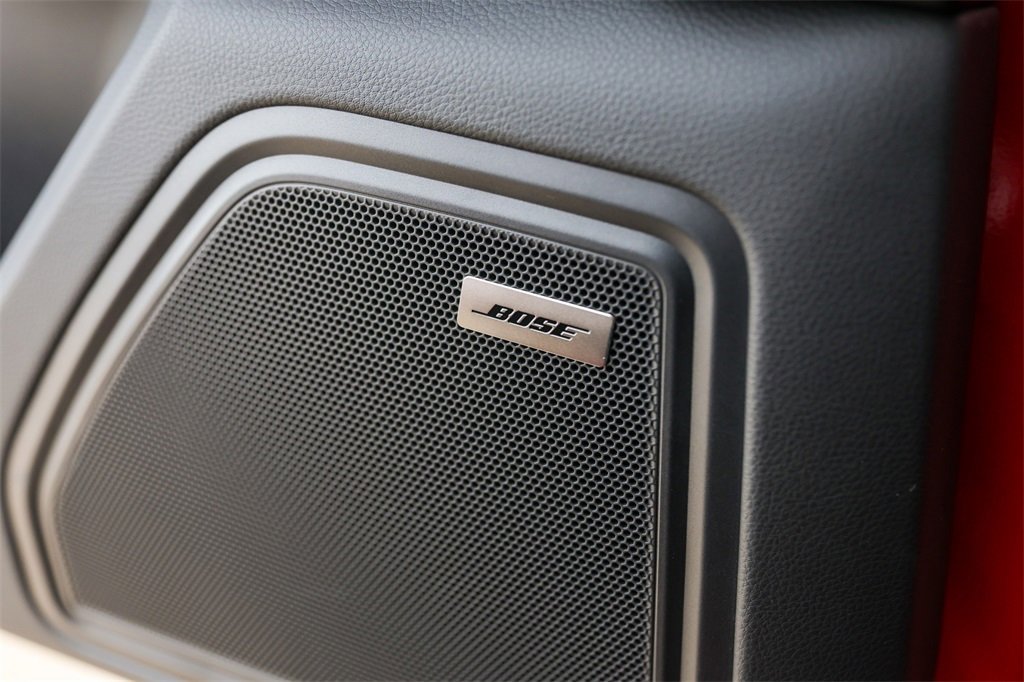 Certified 2025 Porsche Macan Turbo image 22