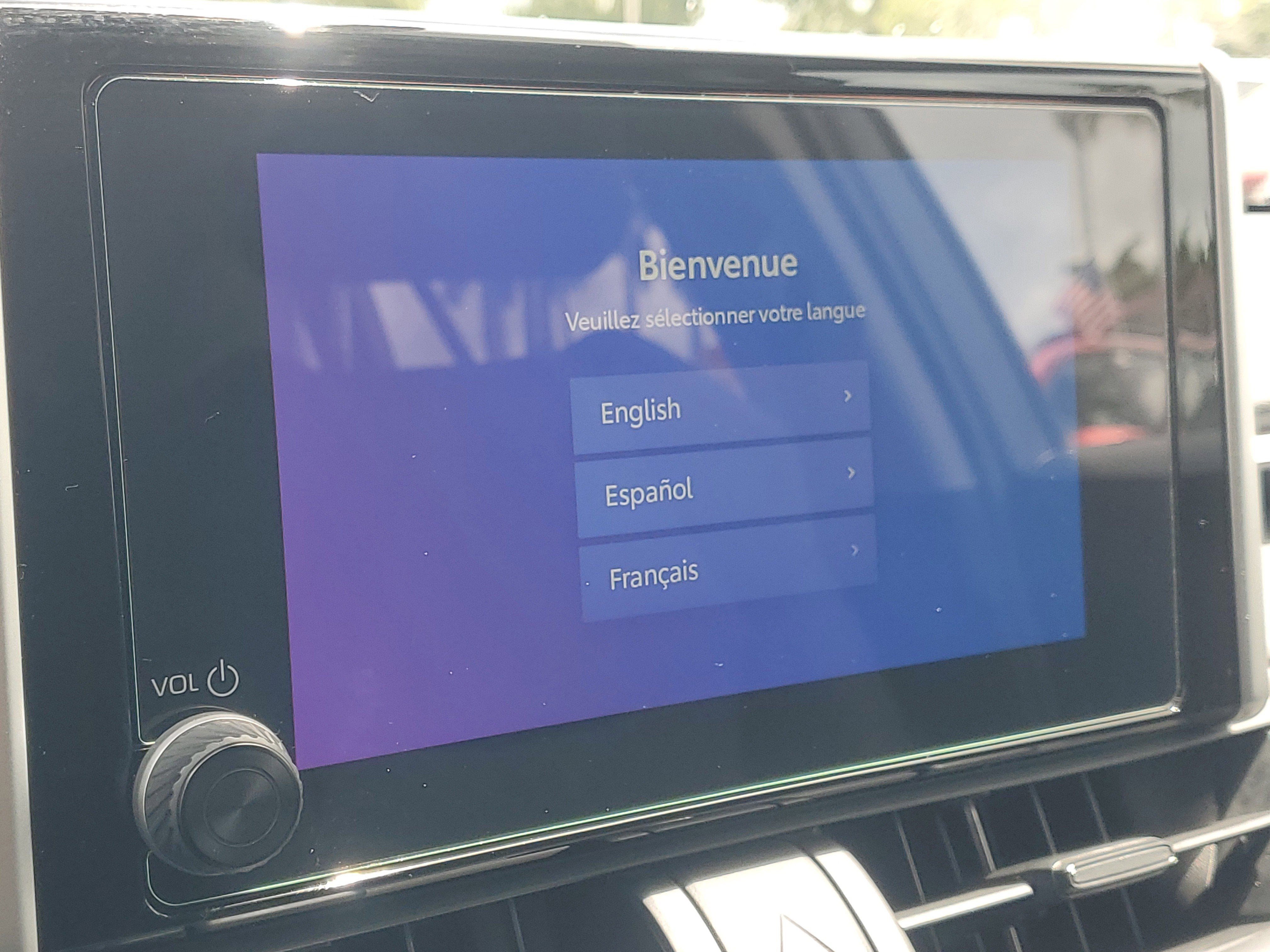 Certified 2025 Toyota RAV4 XLE w/ Convenience Package FWD image 28