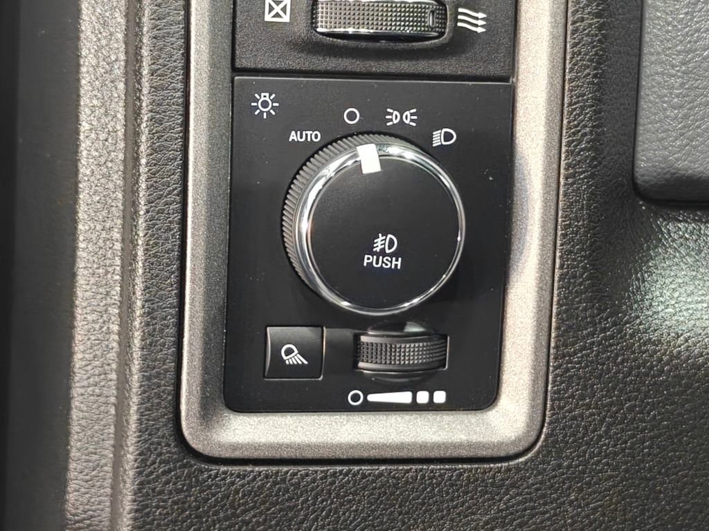 Used 2019 RAM 1500 Express w/ Express Value Package image 32