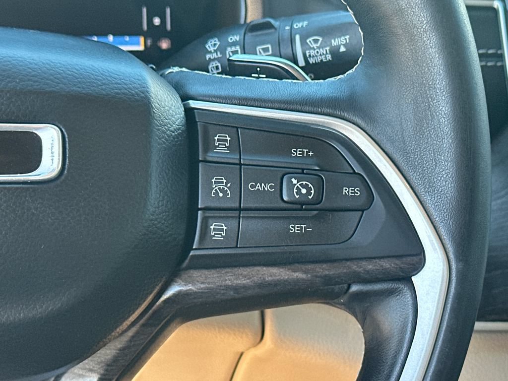 Used 2021 Jeep Grand Cherokee L Limited w/ MOPAR Finishing Package AWD/4WD image 22