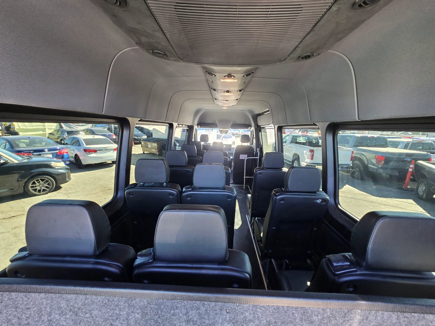 Used 2021 Mercedes-Benz Sprinter 3500 w/ Premium Package image 21