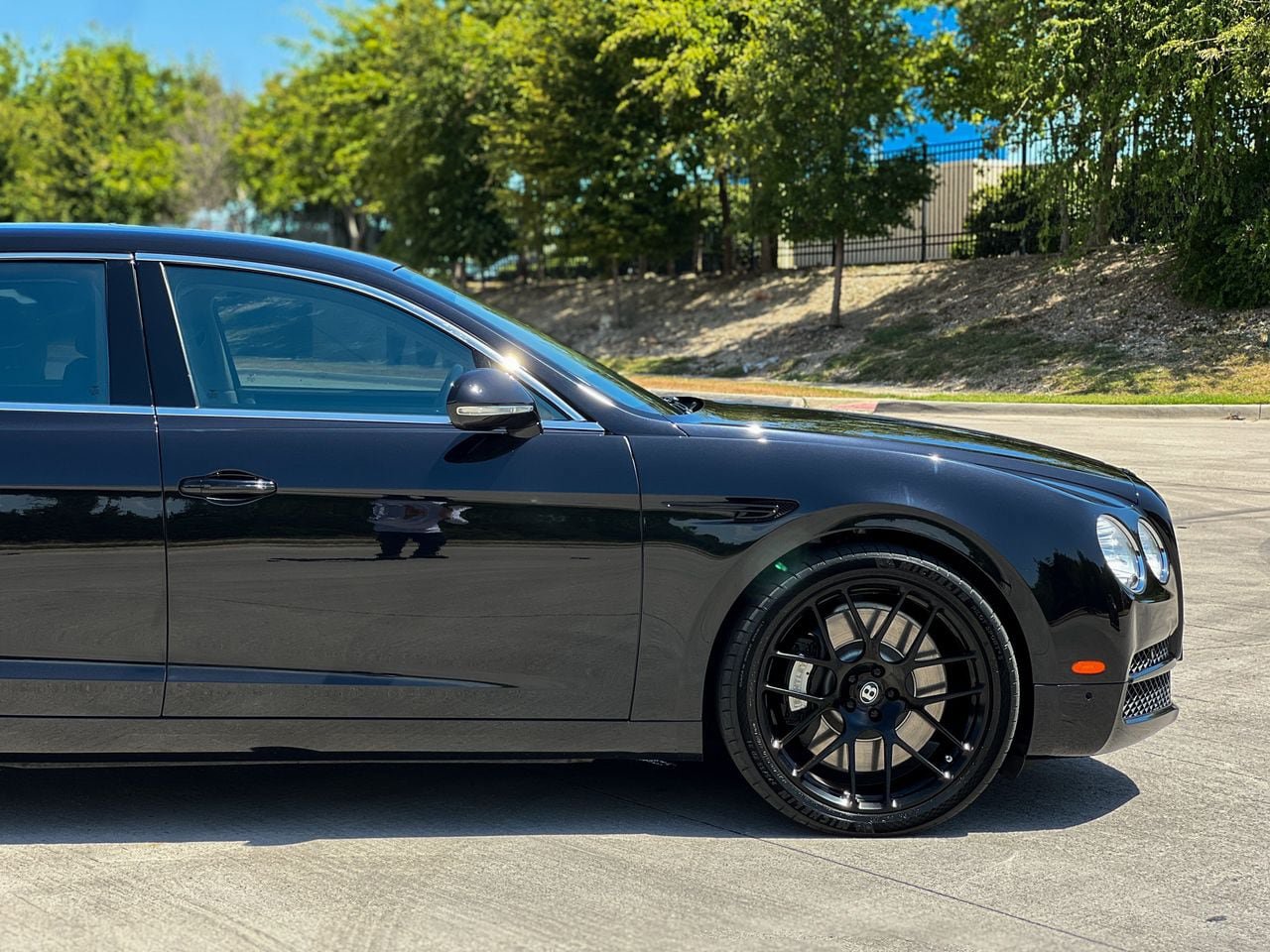 Used 2014 Bentley Flying Spur W12 AWD/4WD image 4