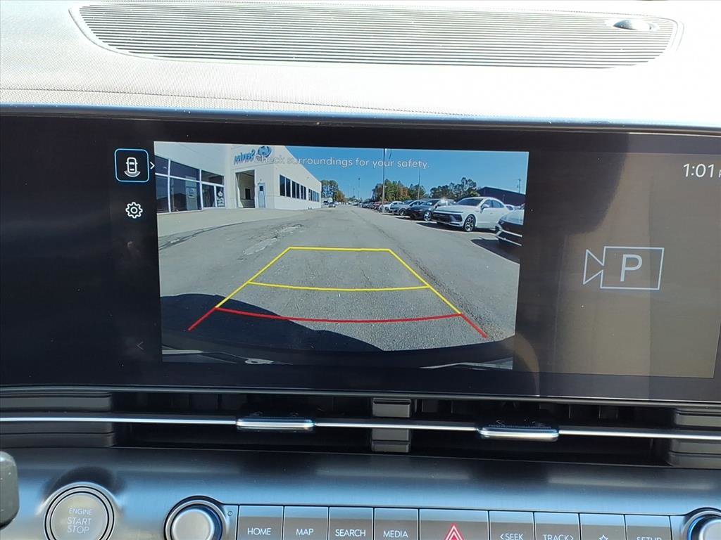 Certified 2025 Hyundai Kona SEL image 12