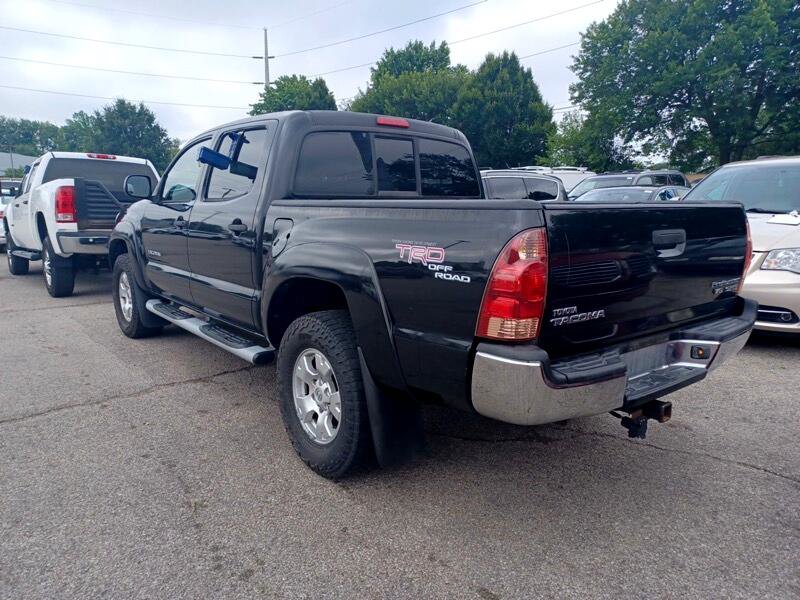Used 2005 Toyota Tacoma PreRunner image 13