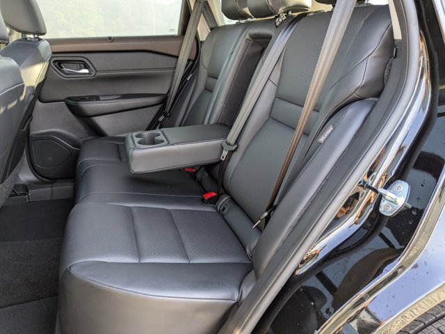 Used 2023 Nissan Rogue SV w/ SV Premium B Package image 15