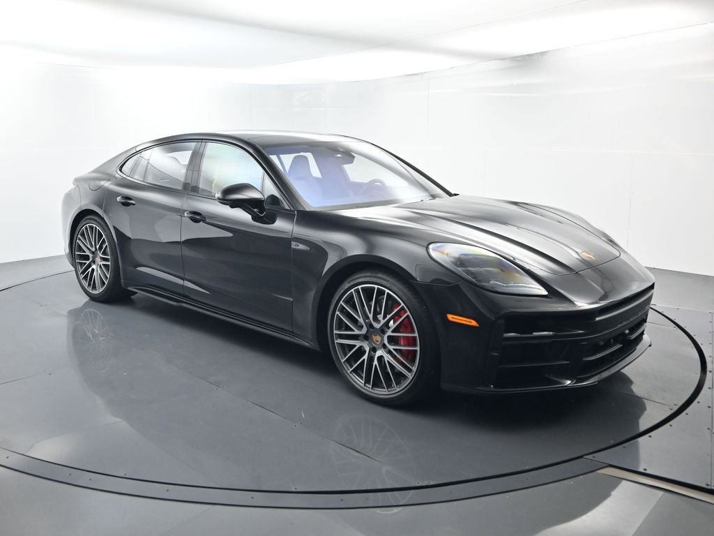 Certified 2026 Porsche Panamera GTS image 17