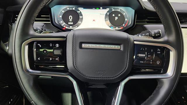 Used 2025 Land Rover Range Rover Sport SE image 18