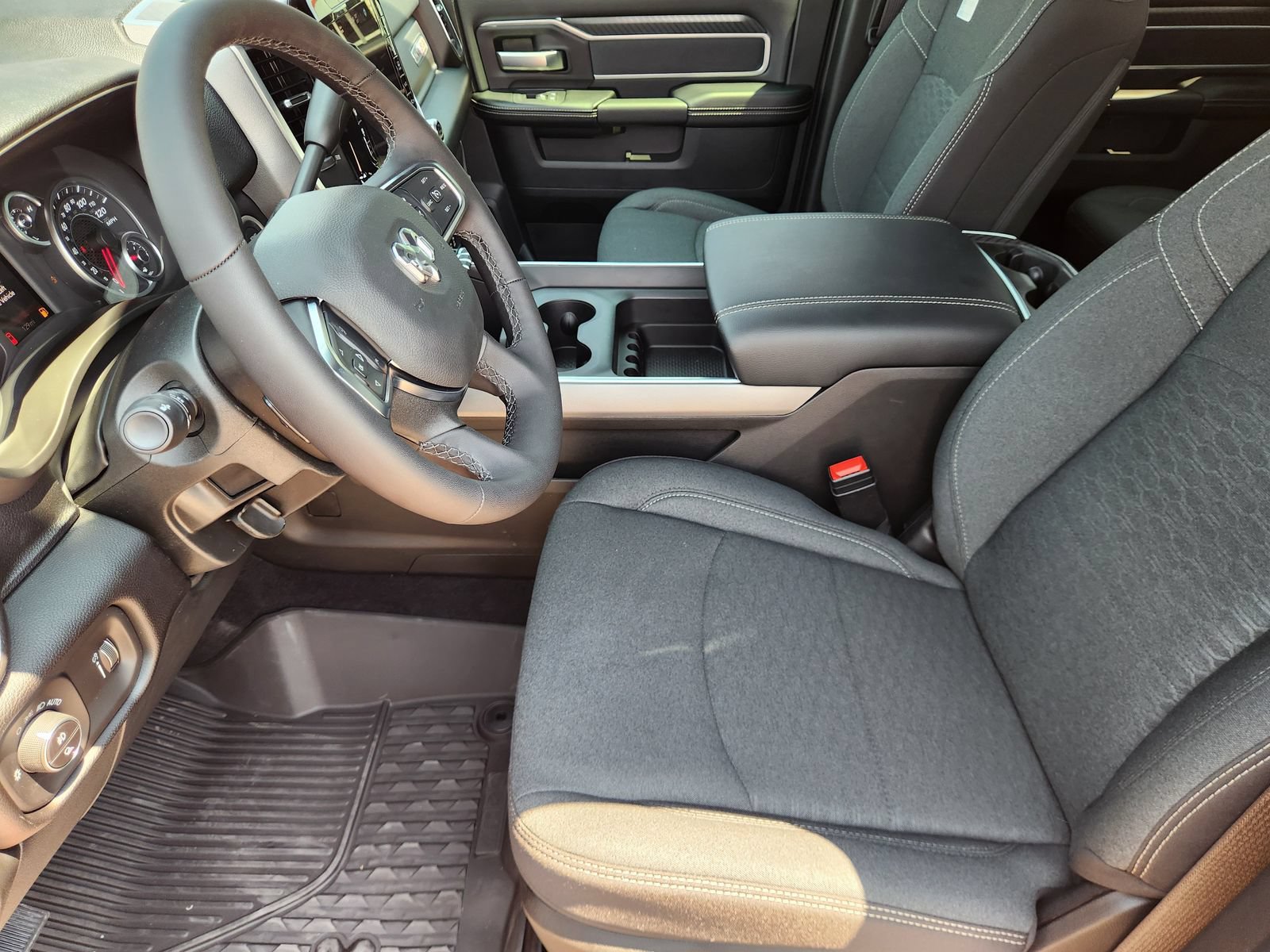 New 2026 RAM 3500 Lone Star AWD/4WD image 13