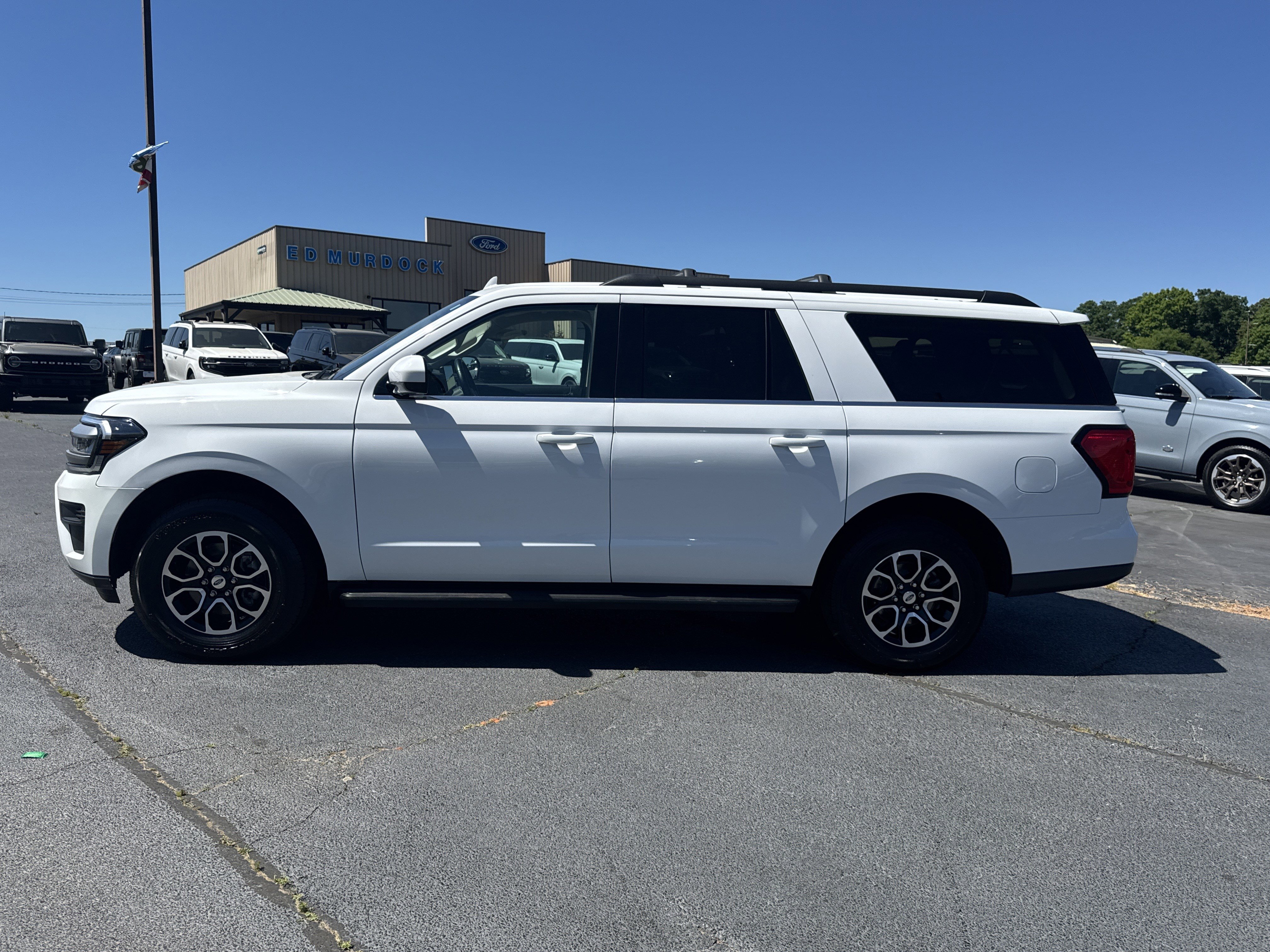 Certified 2024 Ford Expedition Max XLT AWD/4WD image 8