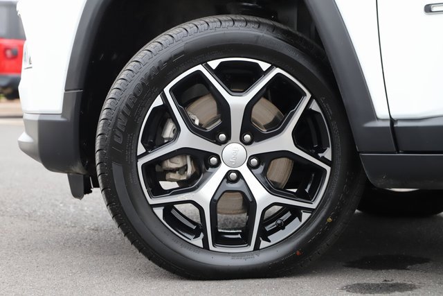 Used 2024 Jeep Compass Limited image 2