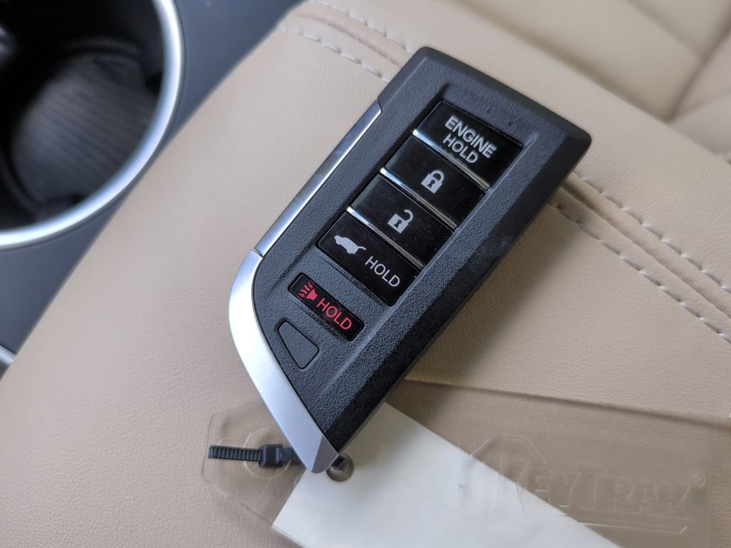 Used 2025 Acura MDX SH-AWD w/ Technology Package image 29