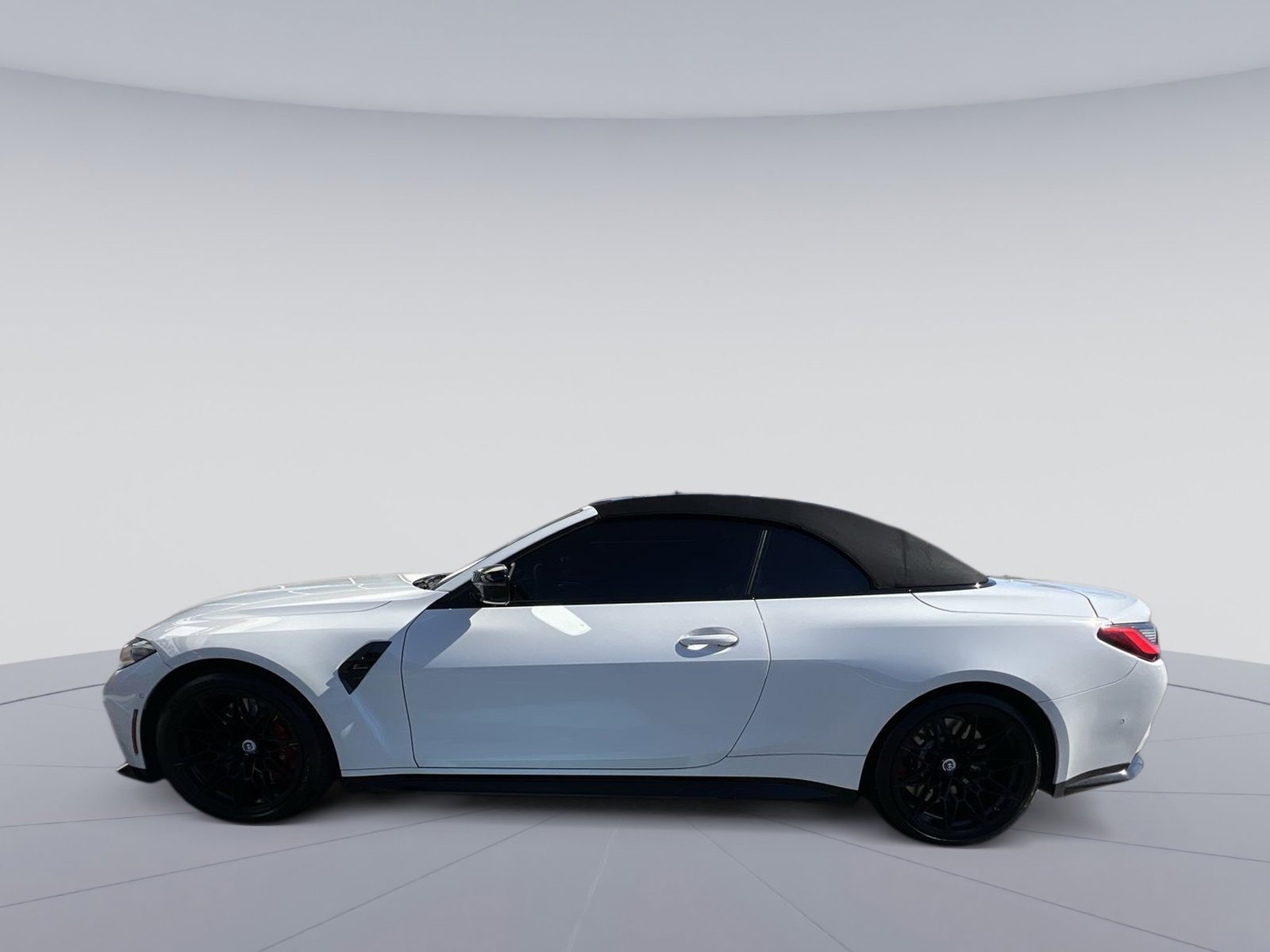 Used 2023 BMW M4 xDrive Competition w/ Executive Package image 2