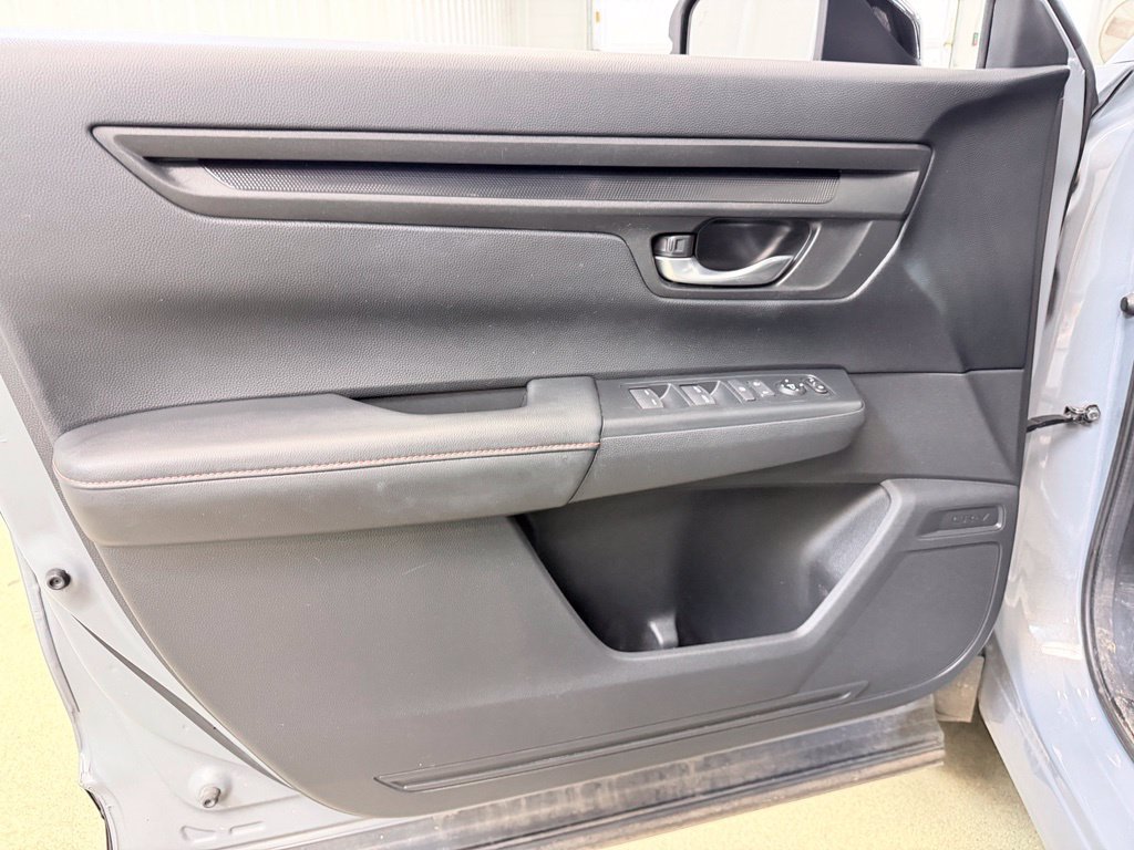 Used 2024 Honda CR-V Sport image 8