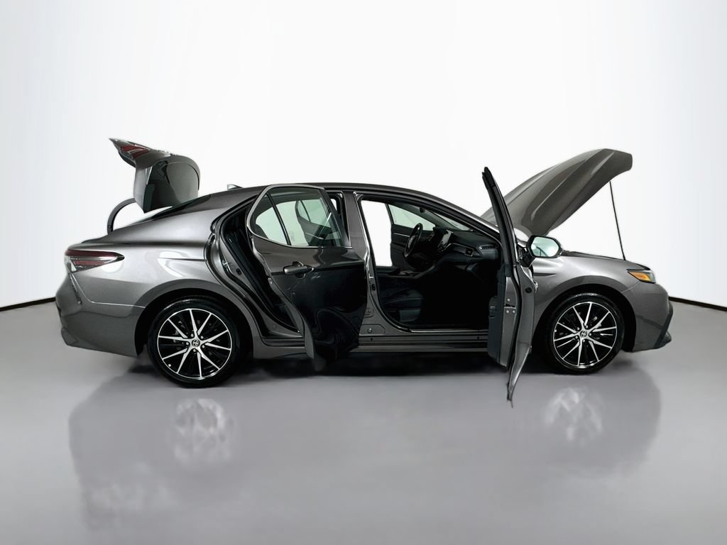 Used 2023 Toyota Camry SE w/ Convenience Package FWD image 26