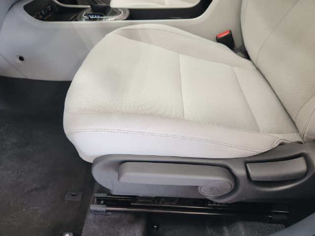Used 2026 Hyundai Kona SEL Sport FWD image 25