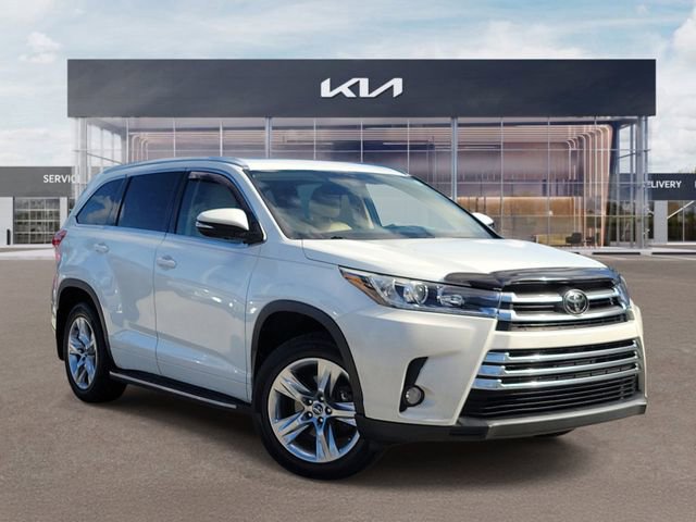 Used 2017 Toyota Highlander Limited
