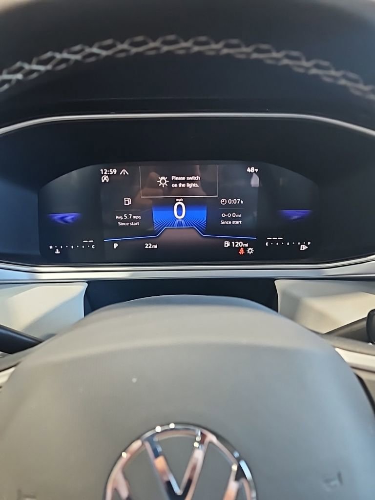 New 2026 Volkswagen Taos SE AWD/4WD image 31