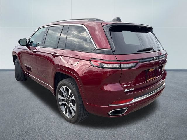 Used 2023 Jeep Grand Cherokee Overland w/ Luxury Tech Group IV AWD/4WD image 2