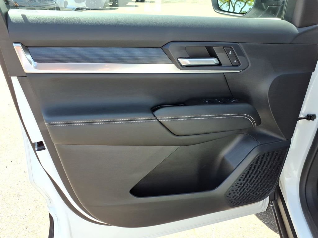 Used 2025 GMC Terrain Elevation AWD/4WD image 13