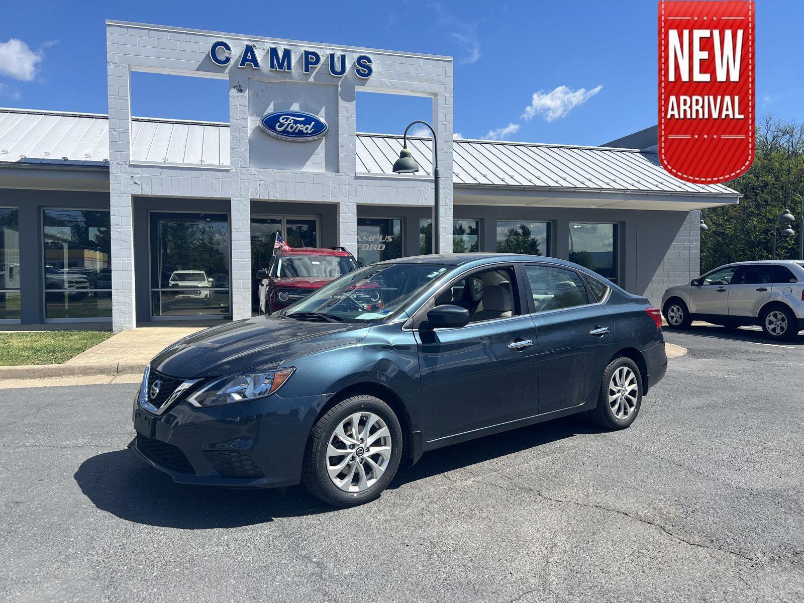 Used 2016 Nissan Sentra SV image 1